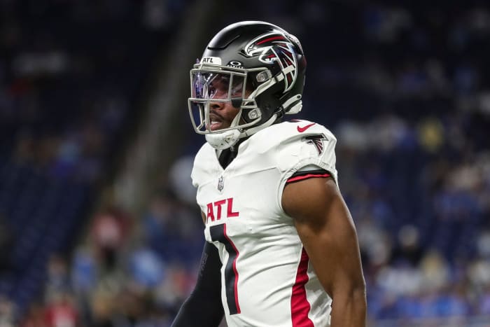 Atlanta Falcons cornerback Jeff Okudah (1) warms up before the Detroit Lions game at Ford Field in Detroit on Sunday, Sept. 24, 2023.